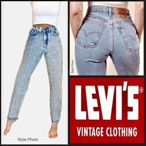 1987 Levi’s 902 White Tab Jeans High-Rise Tapered Leg (~W24 L29)